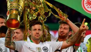 Marco Russ (Eintracht Frankfurt): Der Defensivspieler steht von 2004 bis 2011 bei der SGE unter Vertrag. Dann folgt für zwei Jahre der Wechsel nach Wolfsburg. Und danach? Na klar, die Rückkehr zur alten Liebe mit dem DFB-Pokal-Triumph 2018 als Höhepunkt.