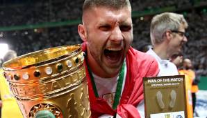Ante Rebic: Klar, Rebic spielt seit 2016 für Frankfurt. Zwei Leihen folgte in diesem Sommer aber der endgültige Wechsel - für den Spottpreis von 2 Mio. Euro. Rebic schenkte der SGE den DFB-Pokal und ist seitdem der Star der Mannschaft.
