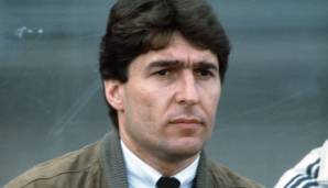 Für seine große Liebe, den FC Schalke 04, arbeitete er zum ersten Mal von 1981-1986.