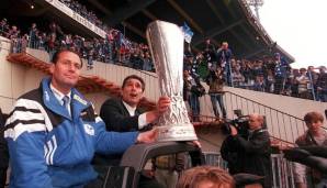 Assauer verhalf den Königsblauen nicht nur zu sportlichem, sondern auch zu finanziellem Erfolg. Unvergessener Höhepunkt bleibt der Gewinn des UEFA Cups im Jahr 1997.