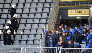 Die Dortmunder Polizei bekam die Lage schließlich in den Griff und teilte später via Twitter mit: "Bei aller Emotionalität nach diesem Spiel - bitte bewahren Sie Ruhe!"
