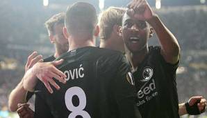 Adler im Höhenrausch: Luka Jovic bejubelt mit Teamkollegen seinen Führungstreffer im Europa-League-Halbfinale gegen den FC Chelsea.