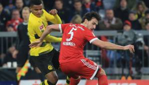 Manuel Akanji (l.) und Mats Hummels sollen in der neuen Saison Dortmunds Defensivzentrum bilden.