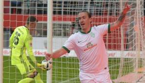 Max Kruse (Werder Bremen) - 4:2 gegen den FC Ingolstadt am 22. April 2017: In Halbzeit eins traf Kruse "nur" per Elfmeter, ab der 81. Minute drehte er dann ein 1:2 in ein 4:2 - Hattrick in neun Minuten, darunter ein absolutes Traumtor zum 3:2.