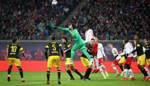 Der Start in die Rückserie gelingt mit zwei Siegen über Leipzig und Hannover, zwischenzeitlich beträgt der Vorsprung auf den FCB neun Punkte. Dann jedoch folgt der Einbruch mit dem Aus im Pokal, der Champions League und drei Bundesliga-Remis in Serie.
