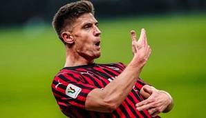 Der Pistolero kommt in die Hauptstadt: Hertha-Rekordtransfer Krzysztof Piatek bei seinem eingeübten Torjubel.