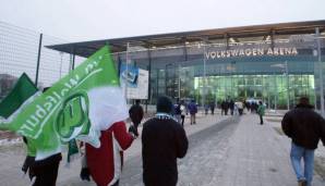 VfL Wolfsburg (Volkswagen Arena) - Der Stadionname ist Bestandteil des Gesamtsponsorings von VW (Gesamtbetrag: rund 20 Millionen Euro pro Jahr)