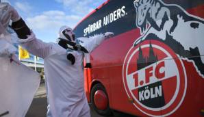 1. FC Köln: Die FC-Profis haben zwar eine Ausnahmegenehmigung für Training, nutzen sie aber nicht. Bis zum 5. April ist laut Geschäftsführer Alexander Wehrle kein Mannschatstraining geplant.