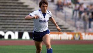 3. Platz: KLAUS FISCHER. Im Alter von 21 Jahren, einem Monat und zehn Tagen am 6. Februar 1971 beim FC Schalke 04.