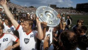 PLATZ 21: HORST HRUBESCH (Hamburger SV): 27 Tore in der Saison 1981/82. Die HSV-Vereinslegende hatte großen Anteil an den drei Meisterschaften der Rothosen zwischen 1979 und 1983. In dieser Saison setzten sie sich knapp gegen Köln durch.