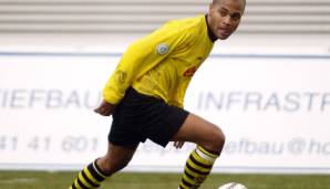 Francis Bugri (Meister 2002): Mit 14 kam Bugri zum BVB, durchlief die restlichen Jugendmannschaften der Borussia und war danach für die Reserve vorgesehen. Doch auch in der Bundesliga kam er viermal zum Einsatz.