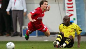 Meister ohne eine Minute gespielt zu haben. 2005 wechselte Demel aufgrund seiner Rolle als Ergänzungsspieler zum HSV. 2017 beendete er seine Karriere in Frankreich beim Red Star FC.