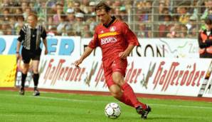 ROBERT KOVAC (von 1999 bis 2001 bei Bayer Leverkusen): War in der Abstiegssaison des 1. FC Nürnberg 1996 einer der besten Spieler des Teams, weshalb er im Anschluss nach Leverkusen geholt wurde. Bei B04 etablierte er sich schnell zum Stammspieler.