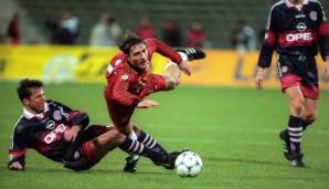 NIKO KOVAC (von 1996 bis 1999 bei Bayer Leverkusen): Der ältere der Kovac-Brüder war lediglich bis 1999 für Leverkusen aktiv und wurde im selben Jahr mit der Werkself Vizemeister. In den drei Saisons bei Bayer kam er auf insgesamt 77 Liga-Spiele.