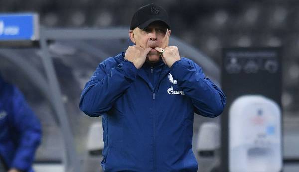 Christian Gross hat sein erstes Spiel als Schalke-Trainer verloren.