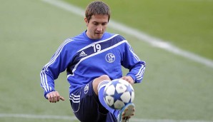 MARIO GAVRANOVIC - 15 BL-Spiele ohne Tor für Schalke 04: Sowohl bei S04 als auch bei Mainz 05 eher ein Totalausfall, eine Rückkehr nach Zürich wendete das Karriereblatt. Nach 48 Toren für Zagreb (132 Spiele) nun für Kayserispor aktiv und treffsicher.