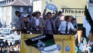 1976/77: Tabellenführer Borussia Mönchengladbach (31:13 Punkte, 41:21 Tore) - 2 Punkte Vorsprung auf Eintracht Braunschweig (34:25 Tore). Meister: Borussia Mönchengladbach