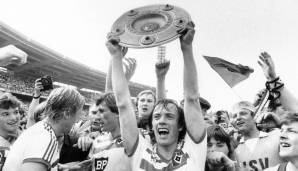 1982/83: Tabellenführer Hamburger SV (34:10 Punkte, 54:21 Tore) - 2 Punkte Vorsprung auf FC Bayern München (54:18 Tore), Werder Bremen (41:25 Tore). Meister: Hamburger SV