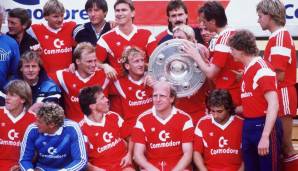 1986/87: Tabellenführer FC Bayern München (32:12 Punkte, 43:22 Tore) - 3 Punkte Vorsprung auf Hamburger SV (42:24 Tore), Bayer Leverkusen (41:23 Tore). Meister: FC Bayern München
