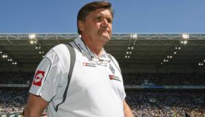29. November 2008 bis 31. Januar 2009: Fünf Pflichtspiel-Niederlagen in Folge - damaliger Trainer: Hans Meyer.
