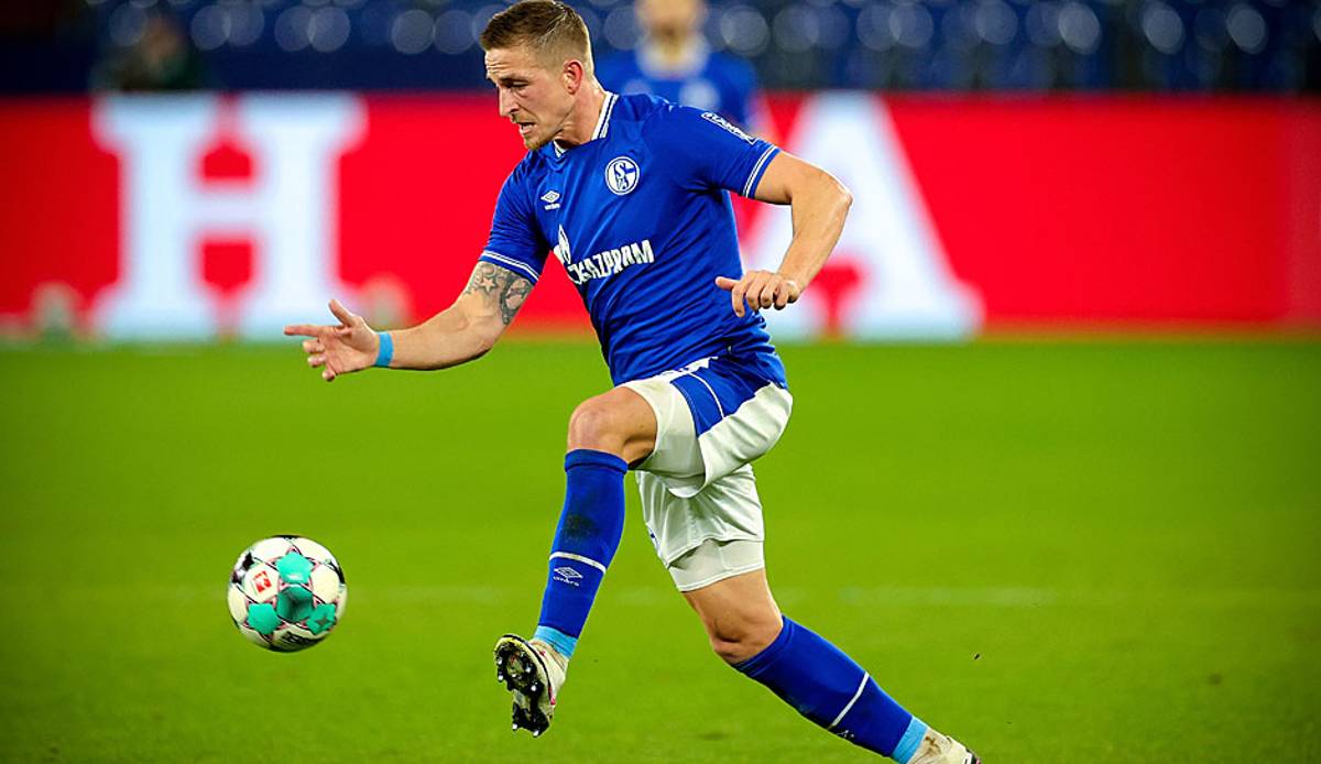 Bastian Oczipkas Vertrag bei Schalke 04 besitzt wohl für die 2. Liga keine Gültigkeit.