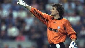 JENS LEHMANN: Stieß in der U19 zu S04 und machte von 1988 bis 1998 311 Spiele für die Königsblauen, gewann also unter anderem auch den UEFA Cup 1997. Aber auch seine Karriere nahm nach seinem S04-Abschied nochmal Fahrt auf.