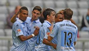 TSV 1860 MÜNCHEN: Zur Saison 2014/15 zog der Stadtrivale nach. Die Lederhosen-Optik und das blau-weiß karierte Oberteil bringen Festzelt-Feeling auf.