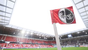 SC FREIBURG - Stadion: Europa-Park Stadion (24.000 Zuschauer) | Preis Bier (0,5 l): 4,30 Euro | Preis Bratwurst: 3 Euro