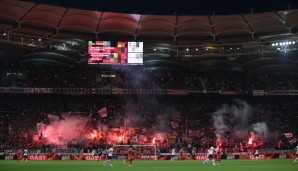 VfB STUTTGART - Stadion: Mercedes-Benz Arena (60.449 Zuschauer) | Preis Bier (0,5 l): 4,50 Euro | Preis Bratwurst: 3,80 Euro