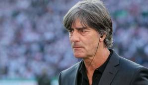 Der frühere Bundestrainer Joachim Löw hat die deutschen Profis und seine Kollegen für deren Verhalten auf und außerhalb des Platzes kritisiert.
