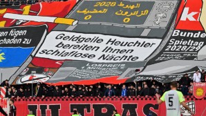1-fc-nuernberg-fans-protest