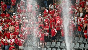 Bundesliga, Borussia Dortmund, BVB, News, Gerüchte, Stadion, Wasserfälle, Julien Duranville