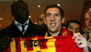 Laut Bild will Galatasaray Ribery zurückholen. Dort spielte er von Januar bis Juli 2005. Nach Angaben der Zeitung könne sich Ribery eine Rückkehr gar vorstellen. Er genießt große Beliebtheit in Istanbul.