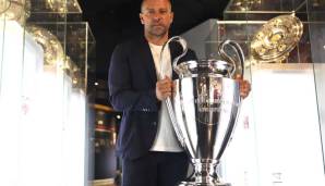 Keine zwei Monate später folgte der nächste große Erfolg mit den Bayern: Im Champions-League-Finale bezwang Flicks Team Paris Saint-Germain mit 1:0, das Triple war perfekt. Flick wurde zum Fußballtrainer des Jahres gewählt.
