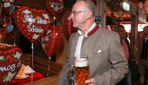 Ende 2021 läuft dann auch seine Zeit beim FC Bayern ab, er habe "kein Problem damit", seinen Platz zu räumen, sagte er dem SID. Seinen Erben Oliver Kahn halte er für "fähig", sagte Rummenigge, aber: "Er muss ins kalte Wasser springen."
