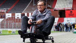 Ewald Lienen hat die Fans des FC Bayern beleidigt.