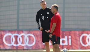 Verzichtet trotz dünner Personaldecke aktuell beim FC Bayern auf Niklas Süle: Trainer Hansi Flick.