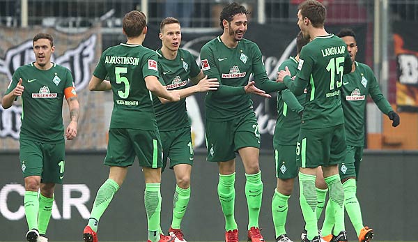Werder Bremen fuhr beim FC Augsburg den nächsten Sieg ein.
