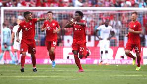 Spiel gedreht! David Alaba (M.) lässt sich für sein Tor zum 2:1 für Bayern gegen Mainz feiern.