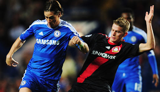 Zwei der Besten ihrer Teams: Chelseas Fernando Torres (l.) gegen den Leverkusener Lars Bender