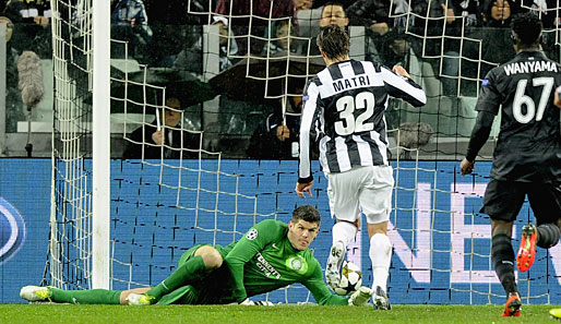 Die endgültige Entscheidung: Matri erzielt nach Forster-Patzer das 1:0 für Juventus