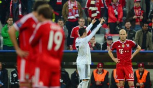 Cristiano Ronaldo (M.) schenkte den Bayern zwei Tore ein