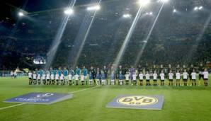 Vor jedem Anpfiff erklingt die Champions-League-Hymne.