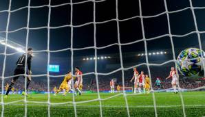 23. Oktober 2019: Slavia Prag - FC Barcelona 1:2 - Durch den Treffer zum 1:0 hat der Argentinier nun in 15 Saisons hintereinander in der Champions League getroffen - Rekord!