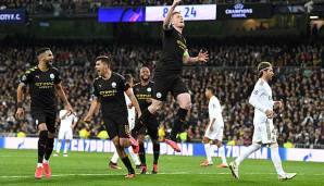 Jubel bei Manchester City: Kevin De Bruyne erzielt per Elfmeter das 2:1 - Real Madrids Kapitän Sergio Ramos ist bedient.