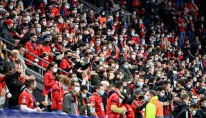 Irrsinnige Szenen in Corona-Zeiten: Beim Champions-League-Spiel gegen Krasnodar stehen Rennes-Fans dicht an dicht auf den Tribünen.