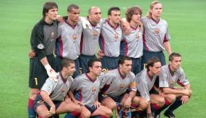 In der Saison 2000/01 hießen die Gegner Leeds United, AC Milan und Besiktas Istanbul. Gegen die Türken gewann Barça am letzten Spieltag sogar mit 5:0, weil das Parallelspiel aber 1:1 endete, kam es zum bitteren Gang in den UEFA-Cup.