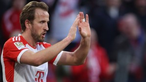 Harry Kane of Bayern Munich reacts