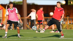 Thomas Müller und Manuel Neuer wollen mit dem DFB-Team den Auftaktsieg feiern