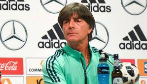 Joachim Löw stellt sich am Tag vor dem DFB-WM-Auftakt den Medienvertretern.